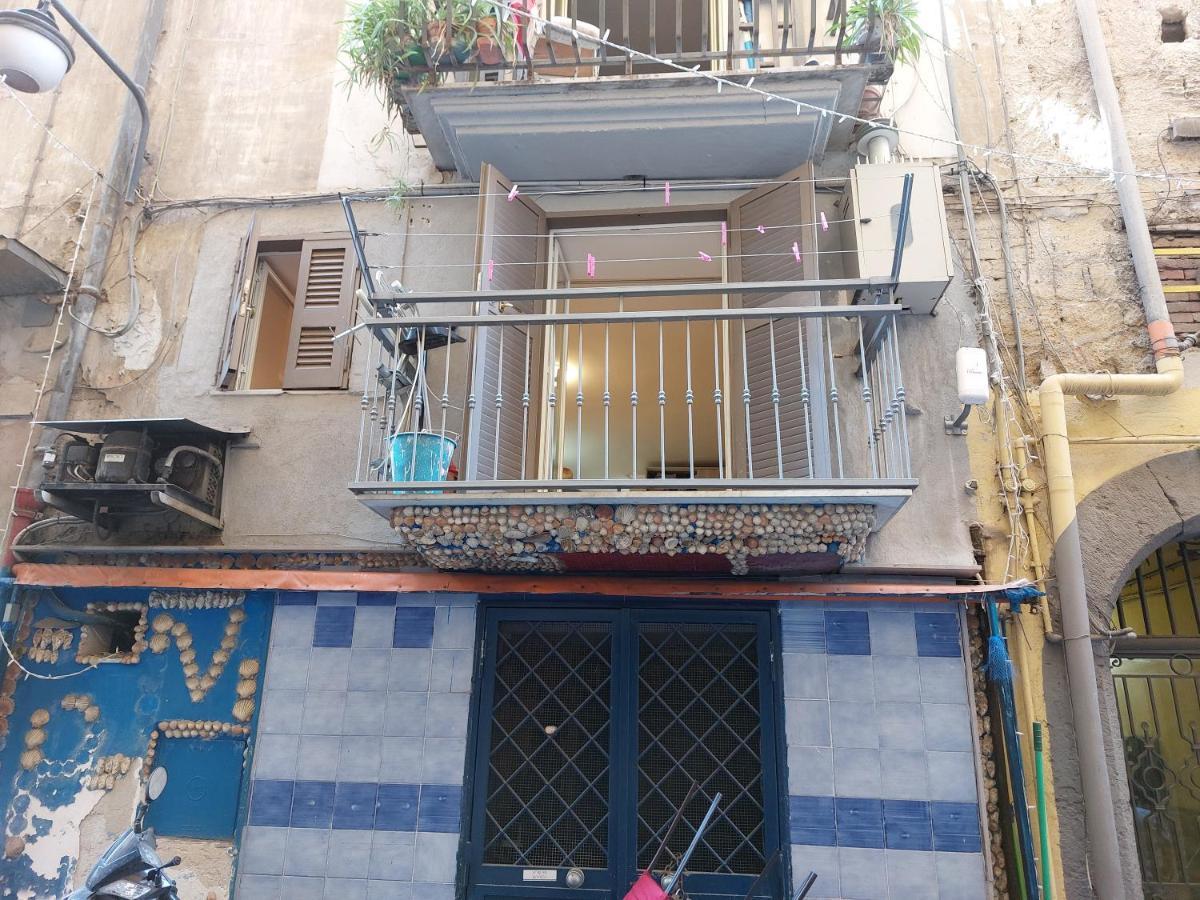 Masaniello'S House Apartment Наполи Екстериор снимка