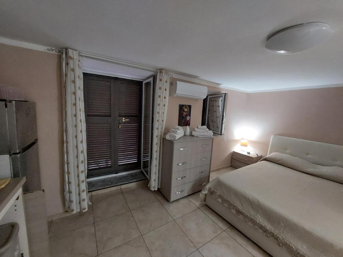 Masaniello'S House Apartment Наполи Екстериор снимка